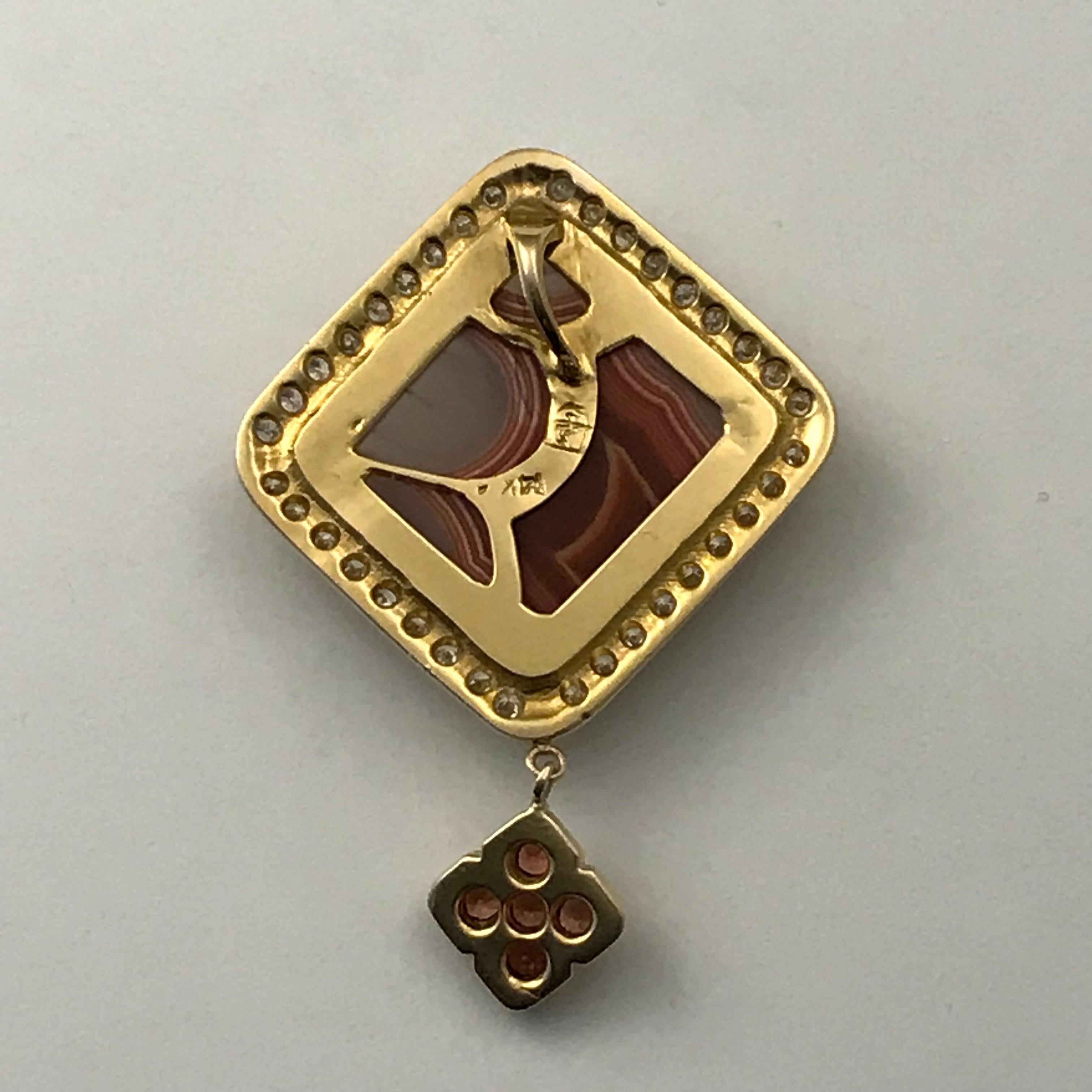 Lacuna Agate Pendant in 14 Karat Gold and Diamonds In New Condition For Sale In Austin, TX