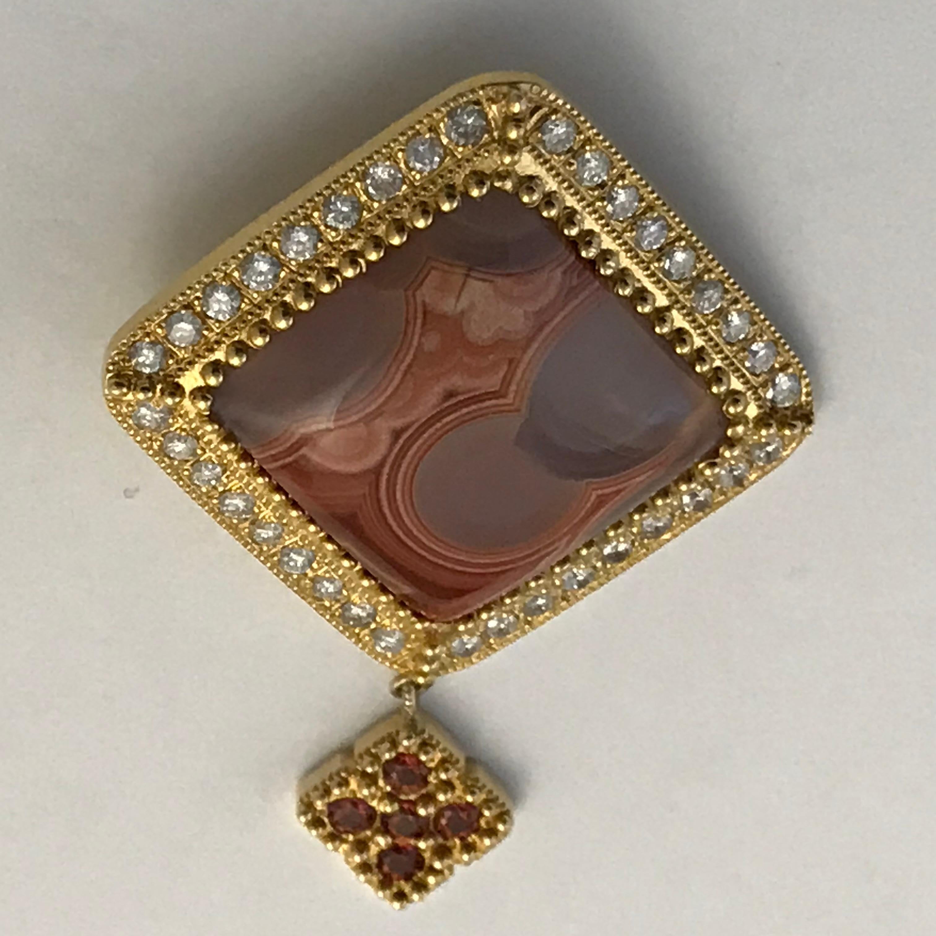 Lacuna Agate Pendant in 14 Karat Gold and Diamonds For Sale 2