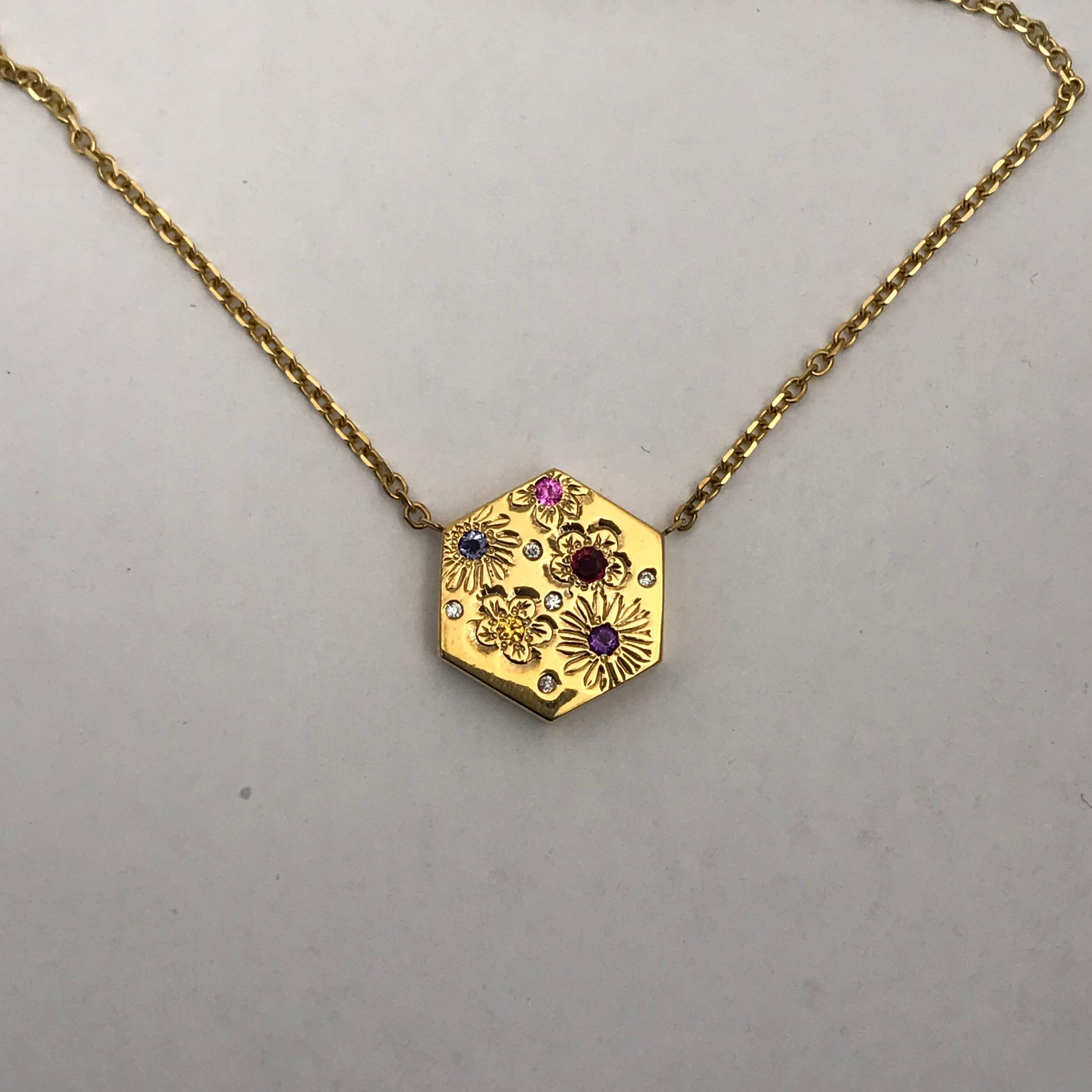 Round Cut Hexagon Necklace in 14 Carat Gold and Gems-Flower Variety For Sale