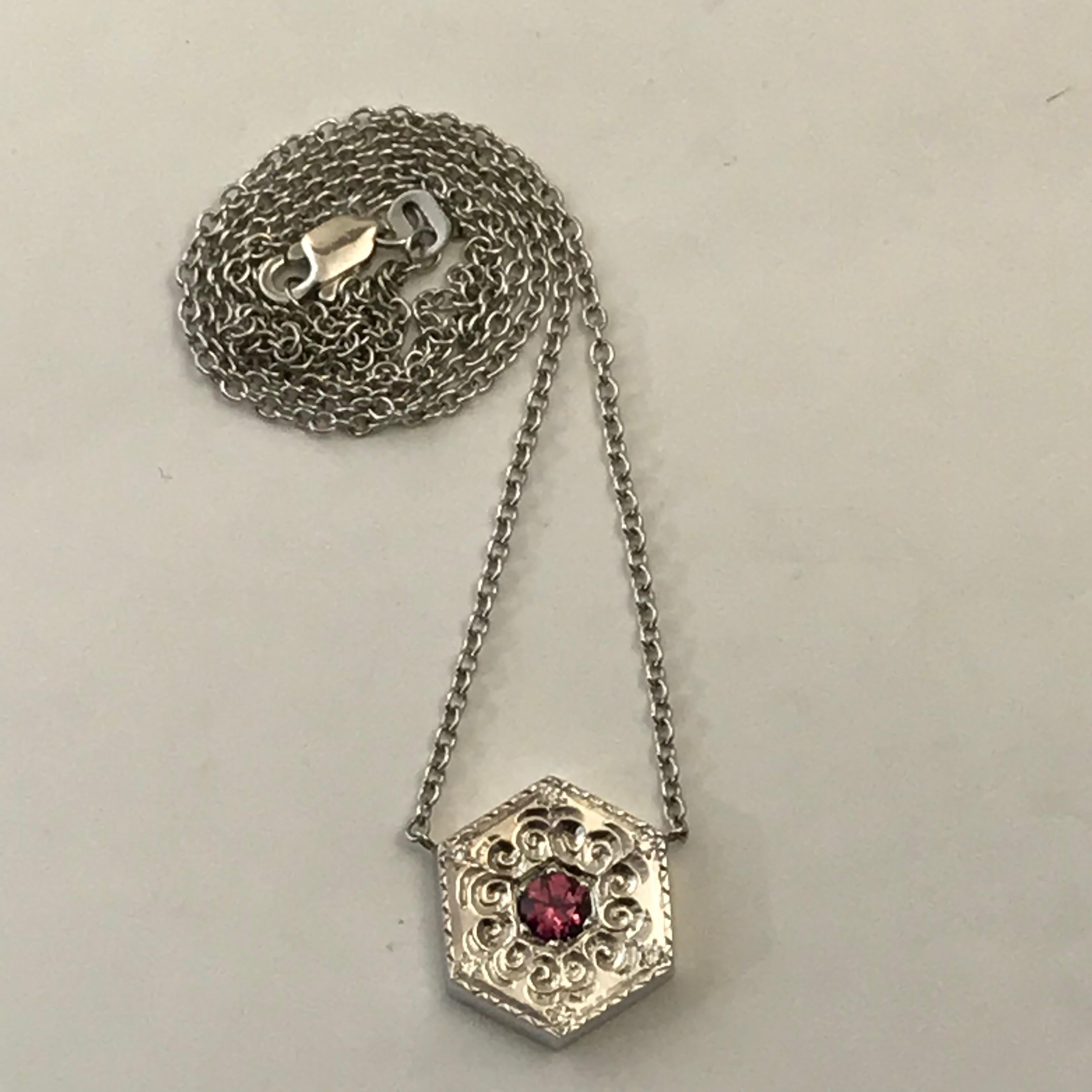 Hexagon Necklace in 14 Karat White Gold and Gems-White and Pink In New Condition For Sale In Austin, TX