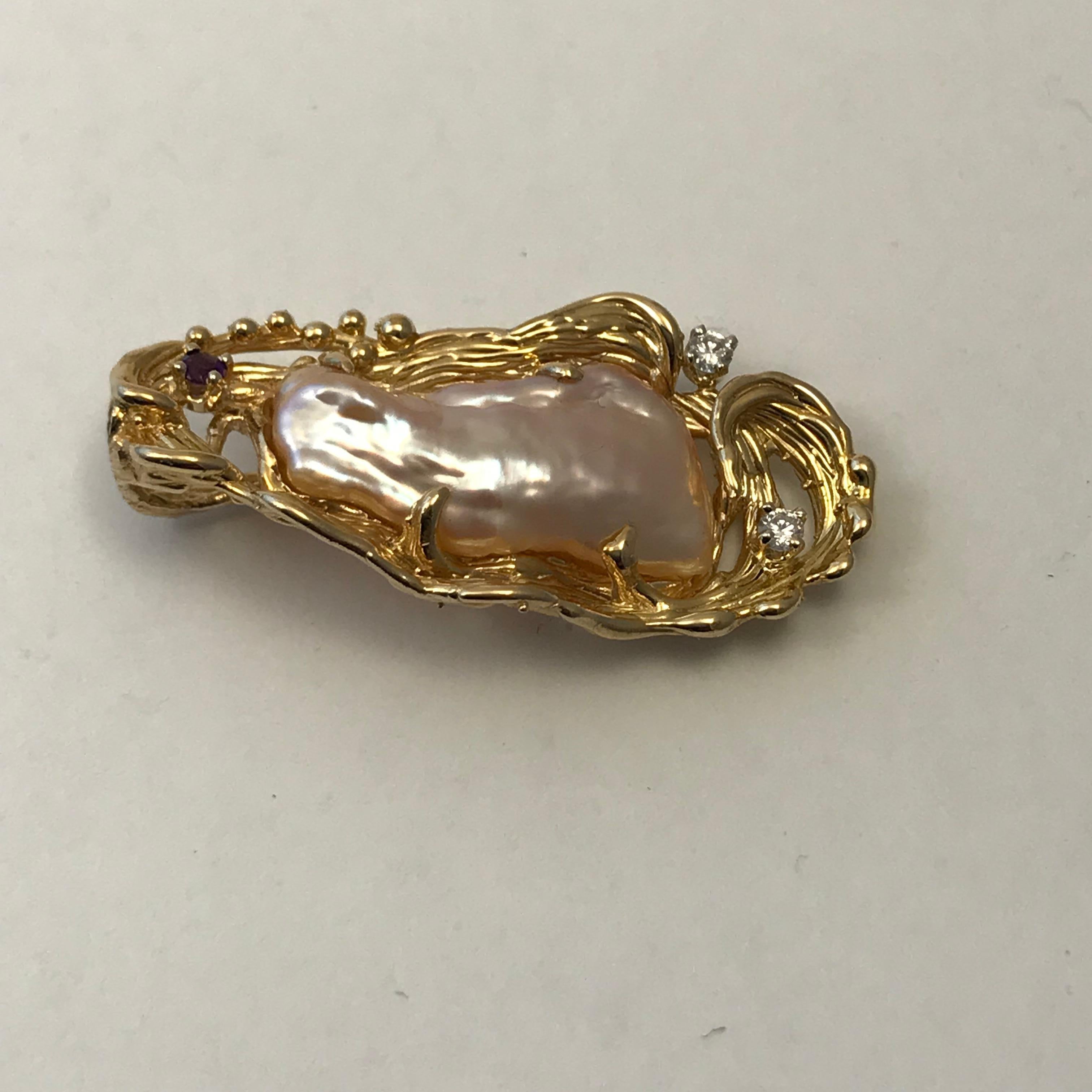 Biwa Pearl Pendant Set in 14 Karat Yellow Gold and Diamonds For Sale 2