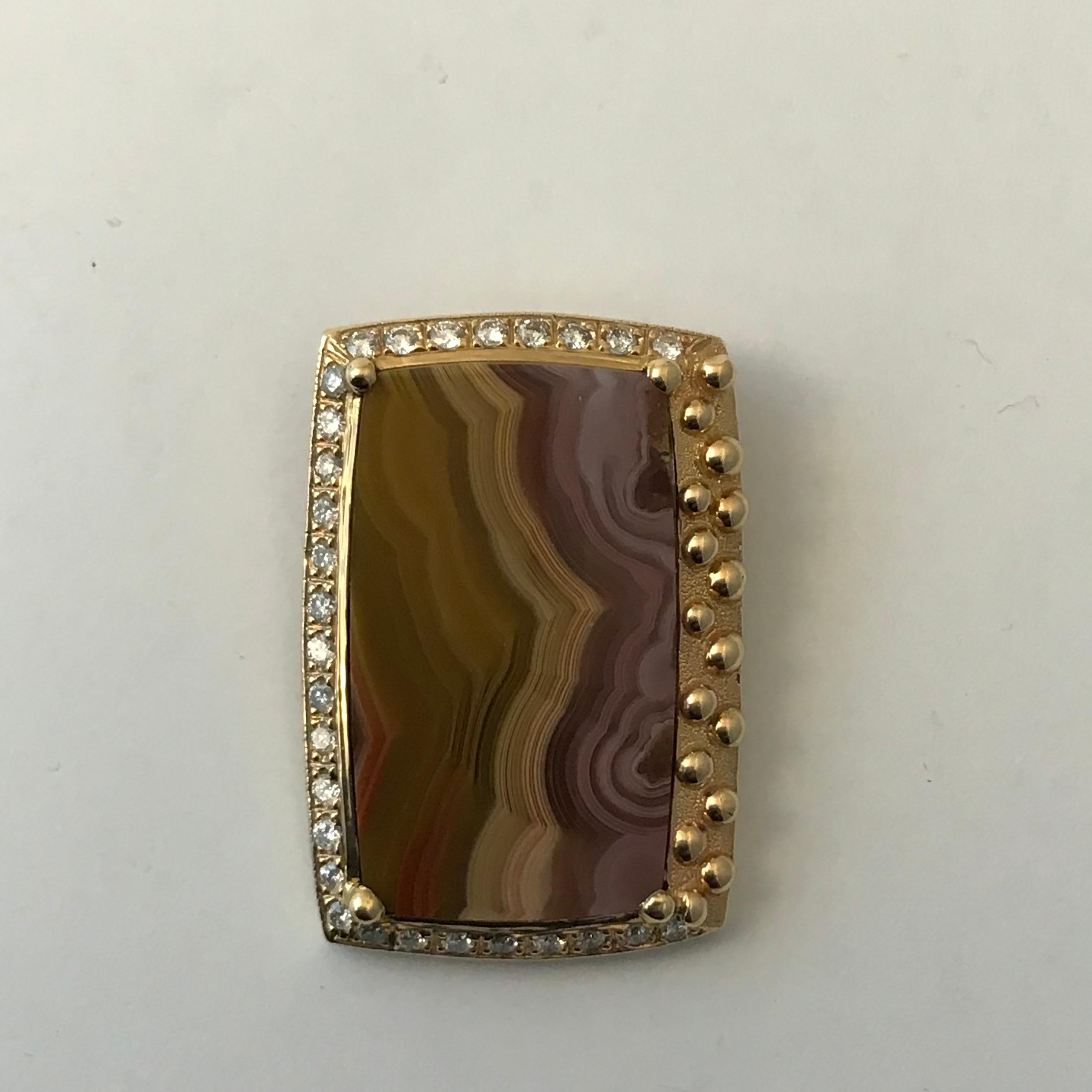 Laguna Agate Pendant with Diamonds in 14 Karat Yellow Gold In New Condition For Sale In Austin, TX