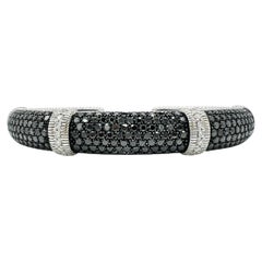 Estate Judith Ripka White and Black Round Diamond Bangle Bracelet in 18K Gold
