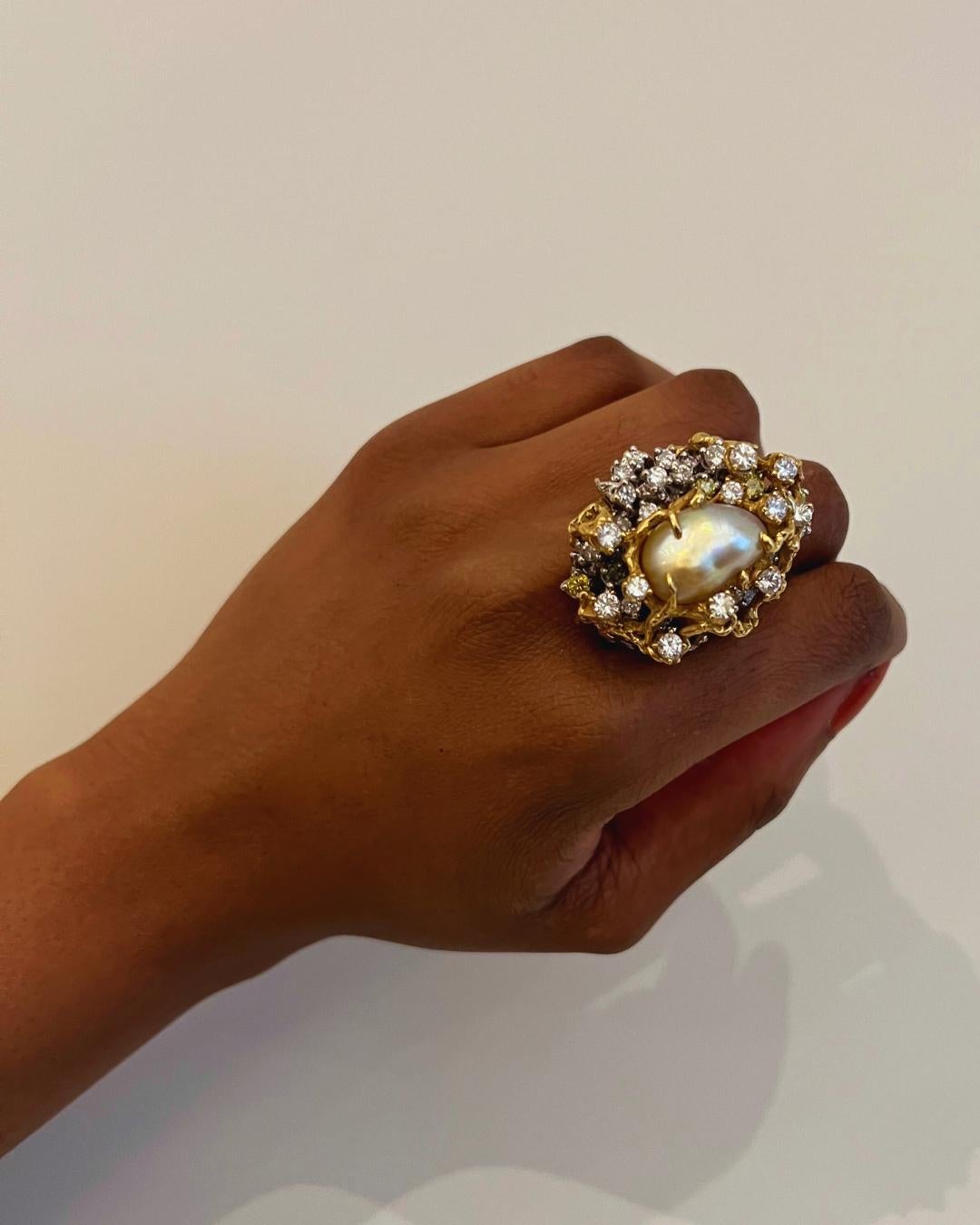 Pear Cut 1970s Arthur King, Large South Sea Pearl, Diamond and Gold Cocktail Ring