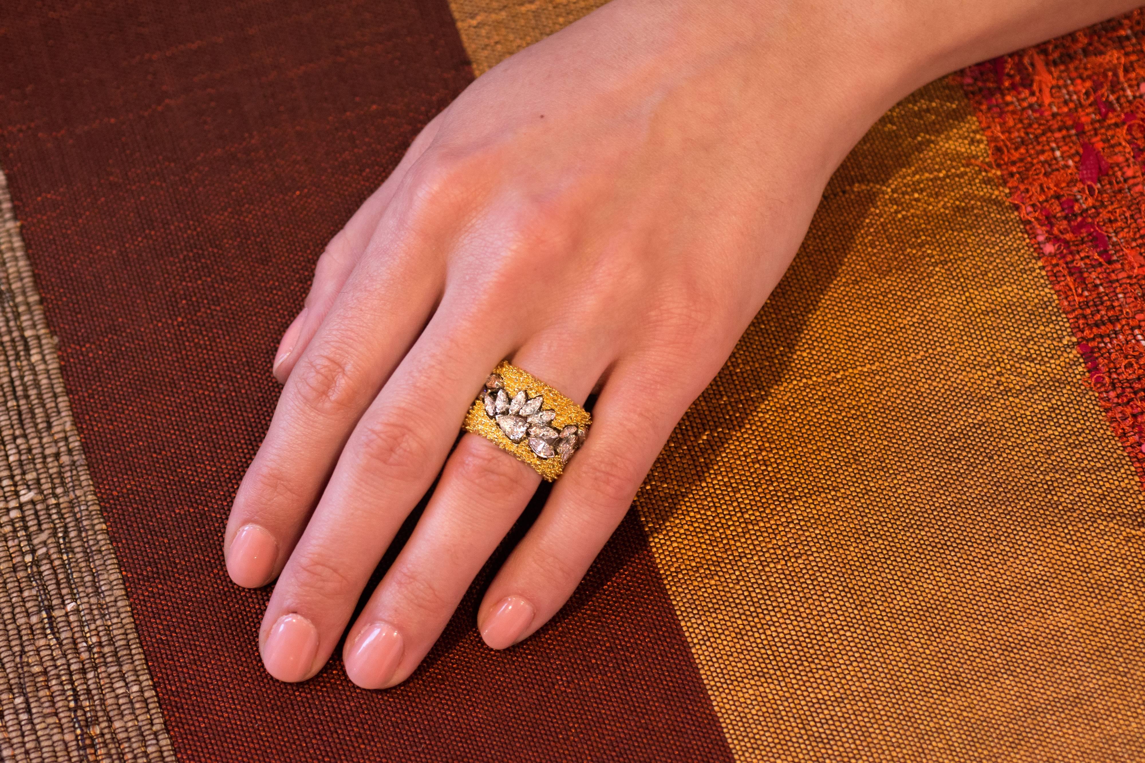 1960s Unique Diamond Textured Gold Band Ring In Excellent Condition In New York, NY