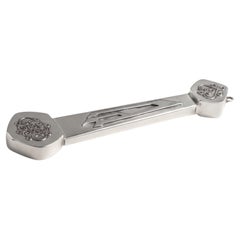 Mezuzah israelí de plata de ley con el sello "ST .925 Made in Israel"
