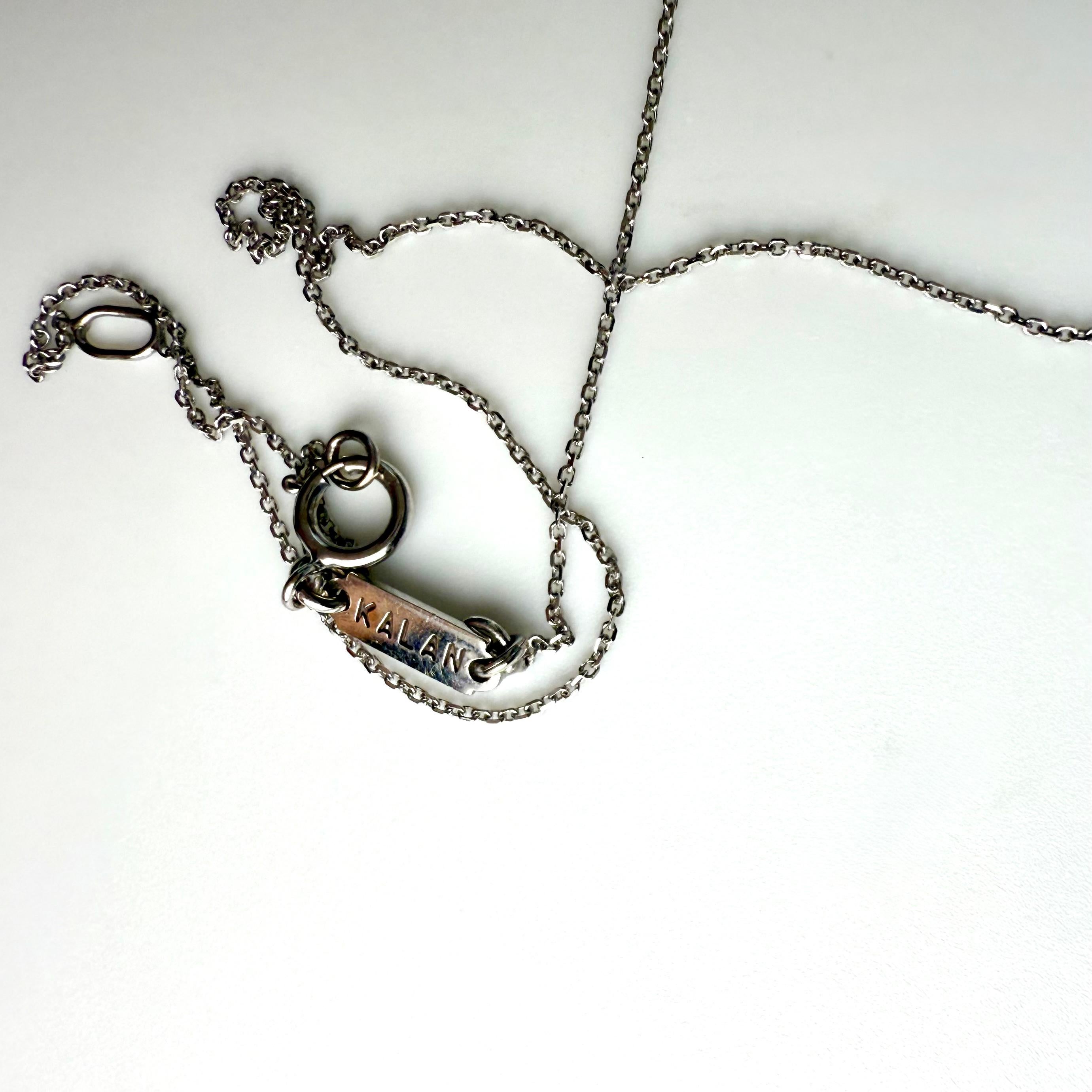 Collier Croix en or blanc 18k avec pendentif diamant de 1,32 carat Chaîne de 18 pouces en vente 1