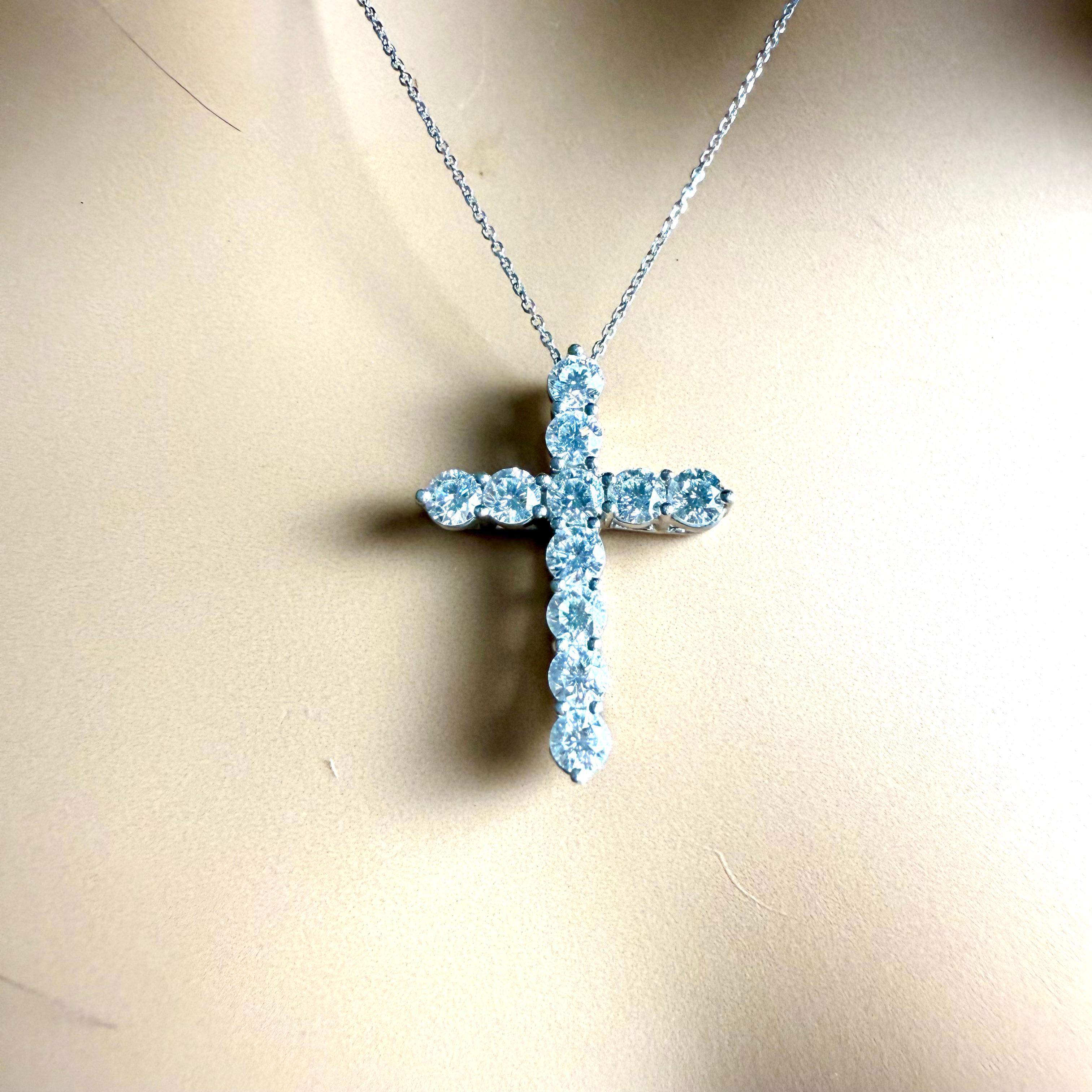Collier Croix en or blanc 18k avec pendentif diamant de 1,32 carat Chaîne de 18 pouces Unisexe en vente