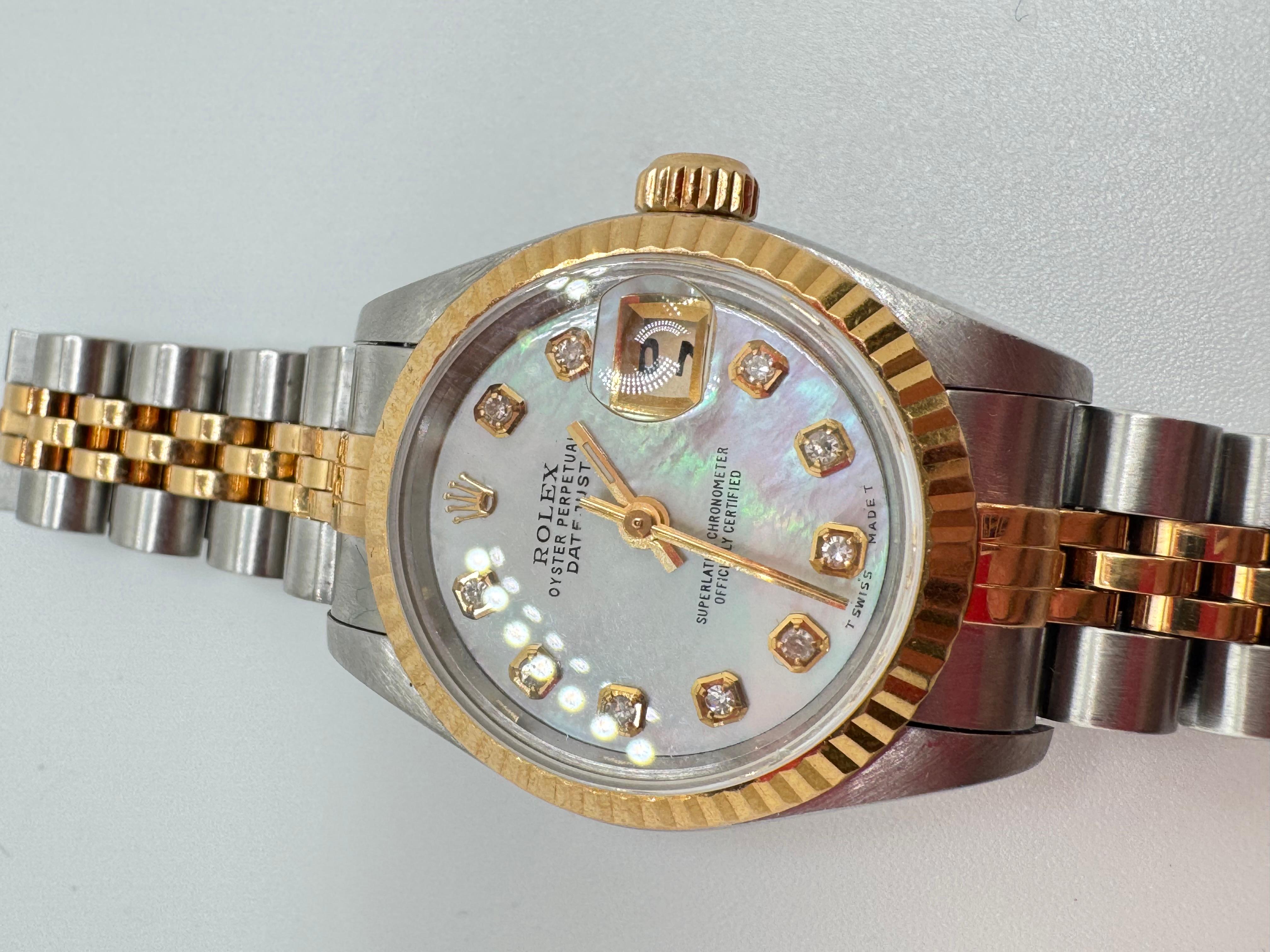 Orologio Rolex Datejust da donna con lunetta scanalata, 1996 in vendita 3