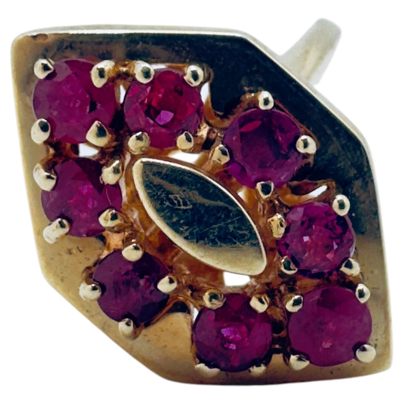 14K Yellow Gold Art Deco Ruby Hexagon Ring, Circa 1960, 1.28ct For Sale