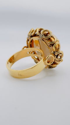 14 Karat Yellow Gold, Bezel Set Large Mabe Cream Pearl, Size 5.75