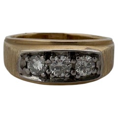 14 Karat Two Tone Men's Band, 0.25ctw, Size 8.5