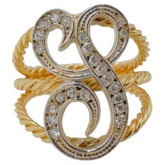 Anello con lettera "S" in corsivo, in oro bicolore 14 carati con pavé di diamanti, 0,12 ct in totale, misura 6