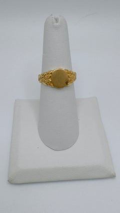 14 Karat Yellow Gold Floral Detailing Signet Ring, Size 6, Unengraved