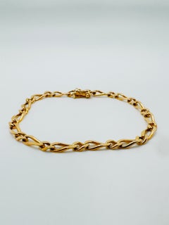 14 Karat Yellow Gold Figaro Link Bracelet, 8 Inches Long, 4.80mm Wide