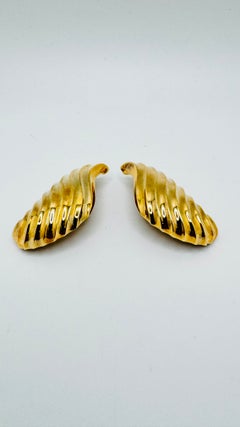 14 Karat Yellow Gold Large Scallop Twist Omega Post Backing Earrings, 21.2 Grams