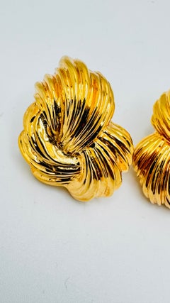 14 Karat Yellow Gold Scallop Cluster French Clip Earrings, 25.70 Grams