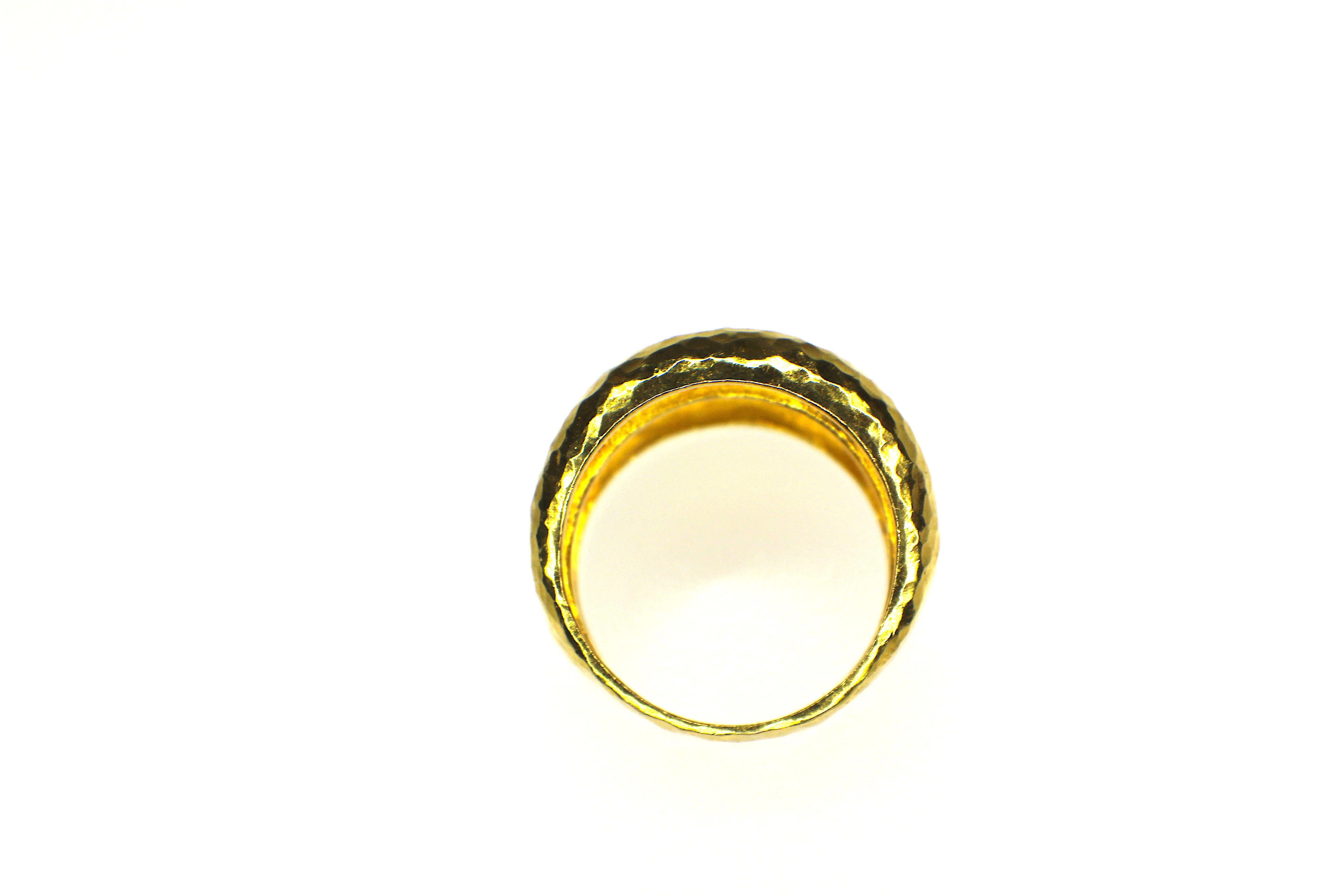 Modern GEMOLITHOS Hammered Gold Ring 18 Karat Handcrafted, 1970s For Sale