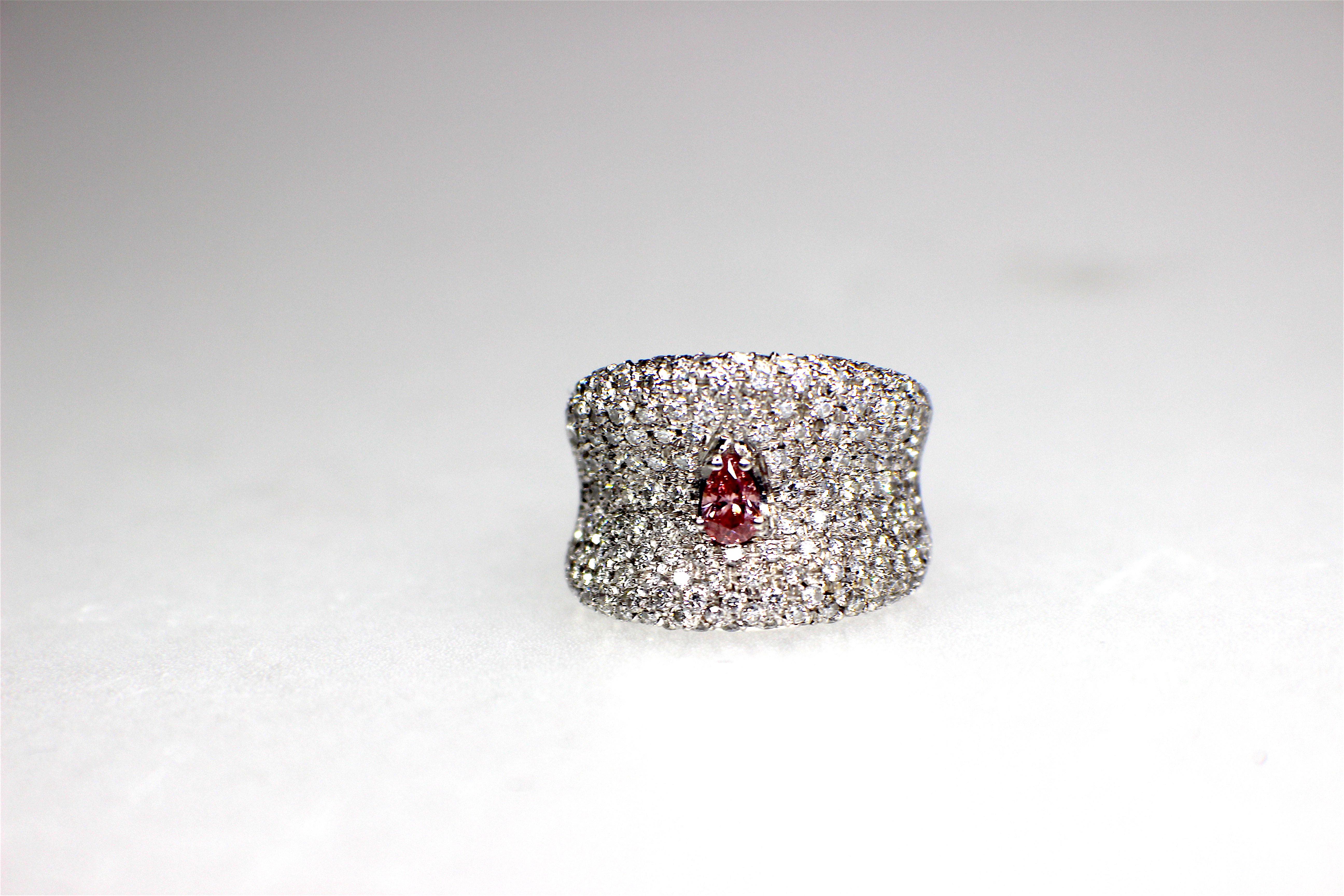 Modern GIA 0.26ct Fancy Intense Purplish Pink Natural Diamond and Diamond Ring Pave Set