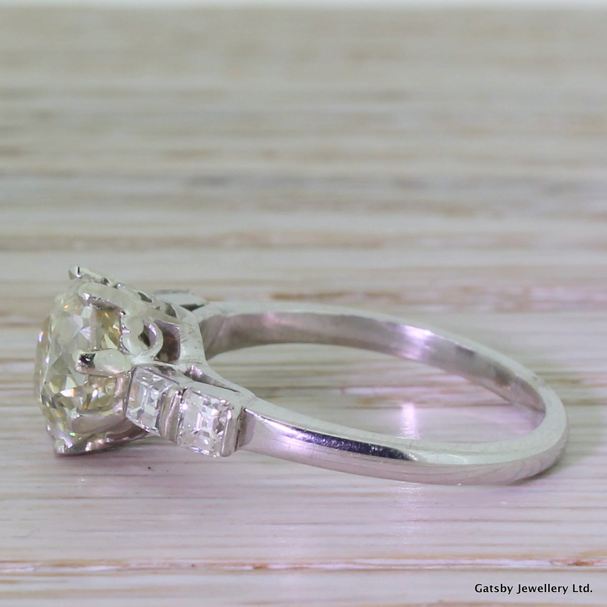 Art Deco 2.46 Carat Old Cut Diamond Platinum Ring For Sale