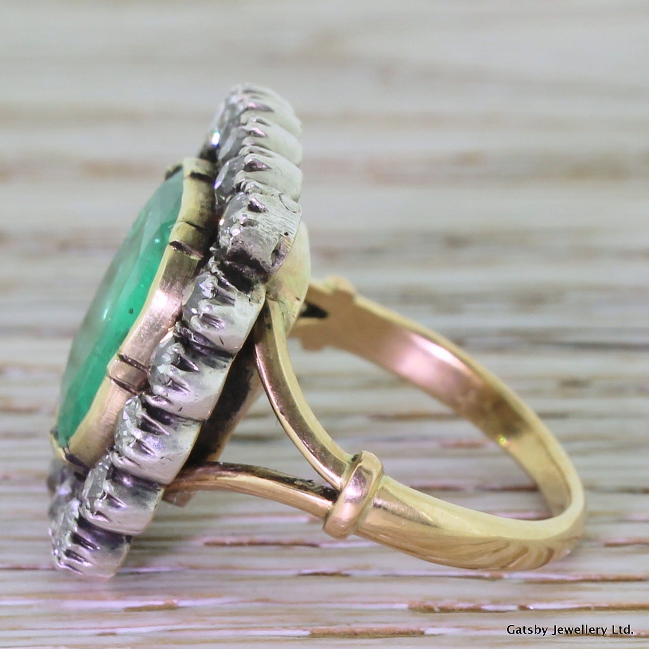 Revival Emerald Diamond Gold Ring