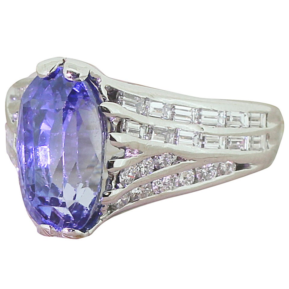 Mid Century 5.70 Carat Natural Sapphire Diamond Gold Ring For Sale