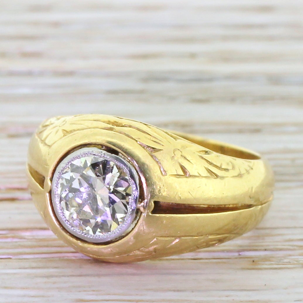 Women's or Men's Mid Century 1.09 Carat Old Cut Diamond Gold Ornate Gypsy Ring For Sale