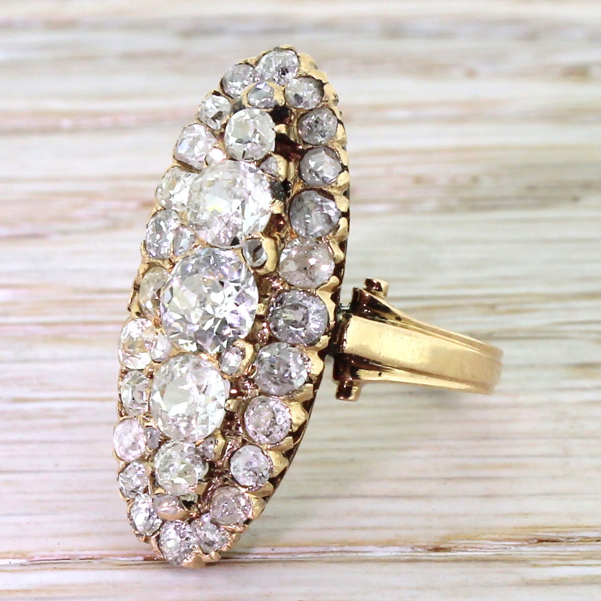 Victorian 4.00 Carat Old Cut Diamond Gold Cluster Ring For Sale 2