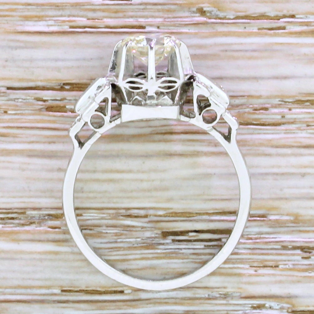 Women's Art Deco 0.80 Carat Old Cut Diamond Platinum Engagement Ring