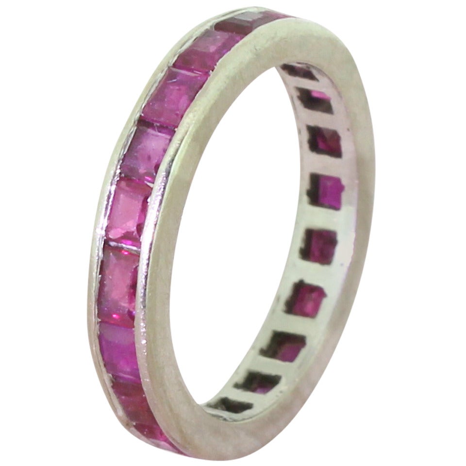 2.00 Carat Natural Ruby Full Eternity Ring, circa 1930 For Sale