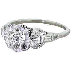 Antique Edwardian 0.85 Carat Old Cut Diamond Platinum Engagement Ring