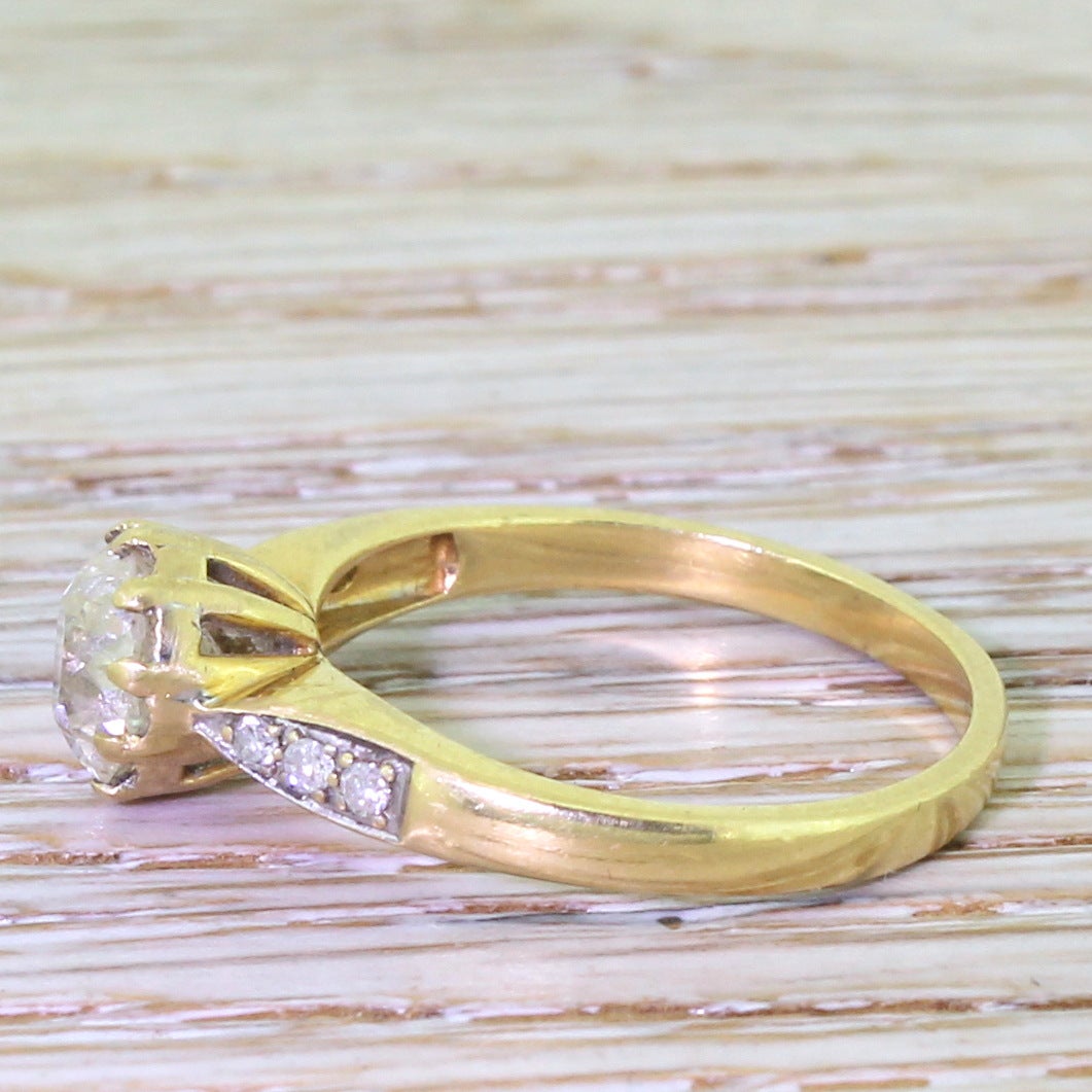 Mid Century 1.26 Carat Old Cut Diamond Gold Engagement Ring In Excellent Condition For Sale In Theydon Bois, Essex