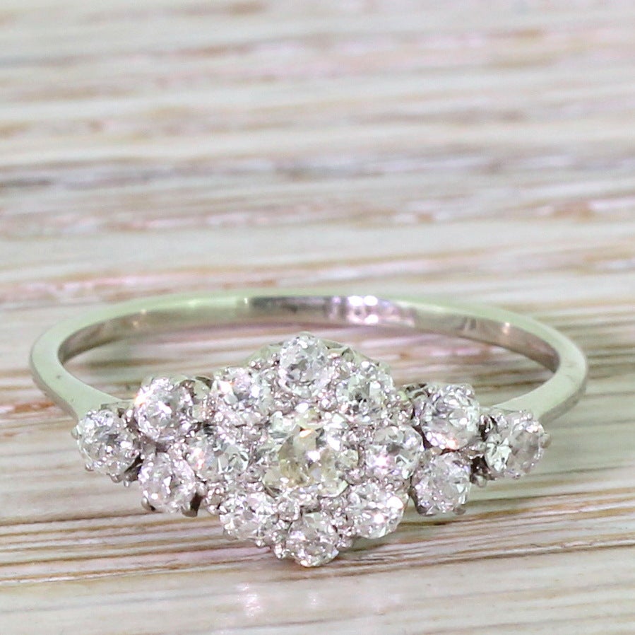 Art Deco 1.04 Carat Old Cut Diamond Gold Cluster Ring