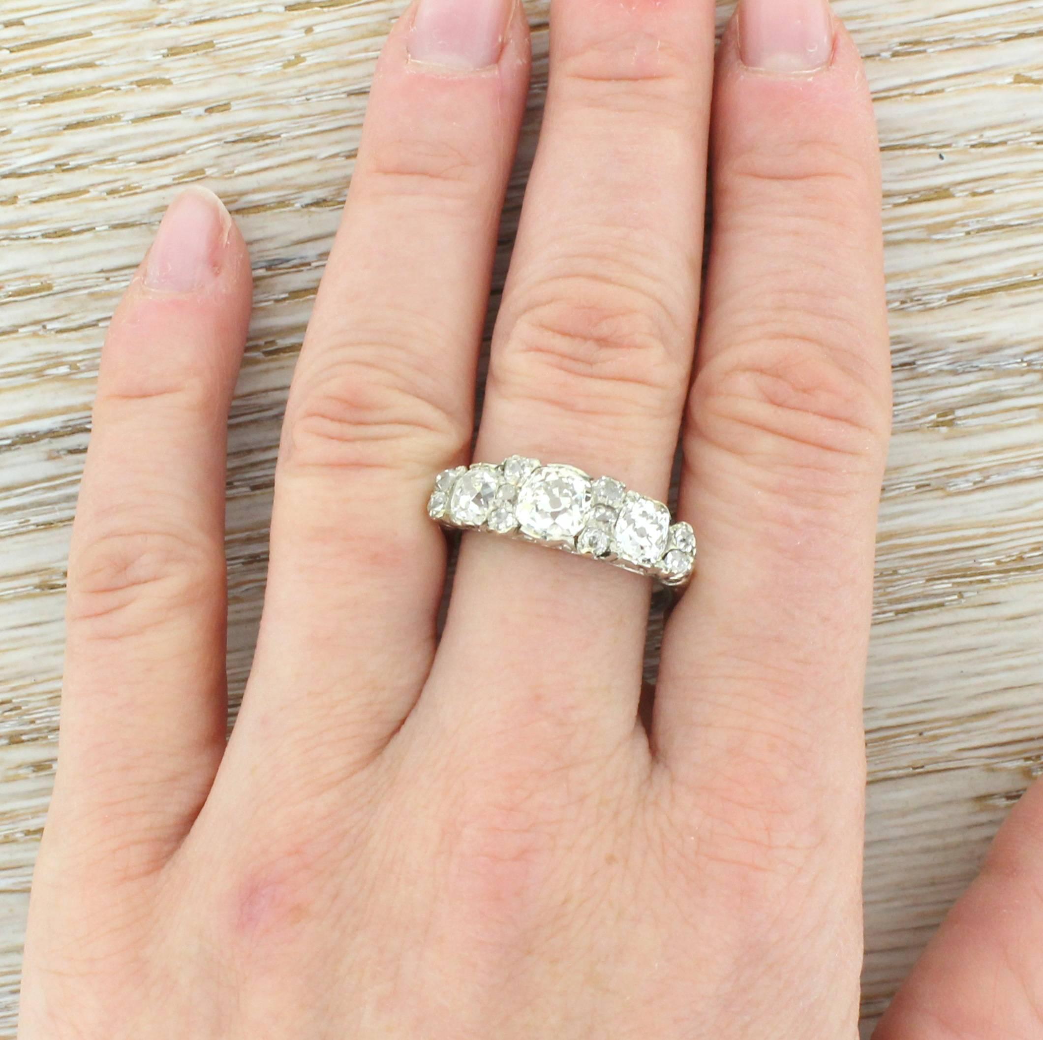 Women's Early 20th Century 3.00 Carat Old Cut Diamond gold Trilogy Ring