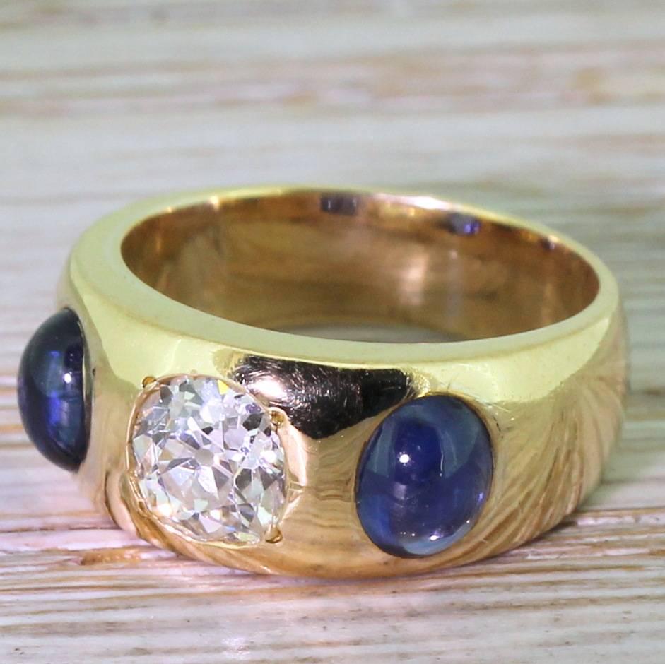 Victorian 0.90 Carat Old Cut Diamond Cabochon Sapphire Gold Gypsy Ring For Sale 2