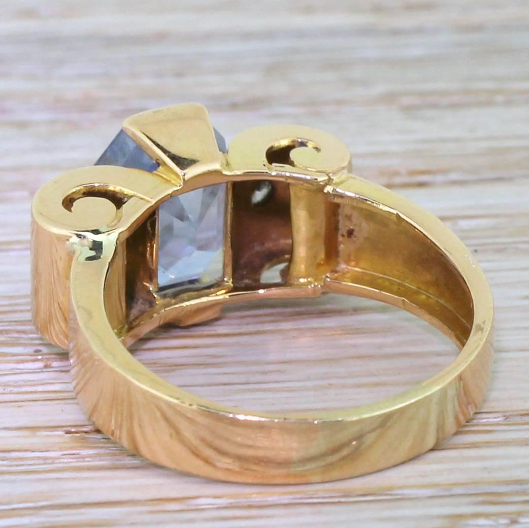 Women's Retro 4.50 Carat Natural Emerald Cut Natural Sapphire Gold Ring