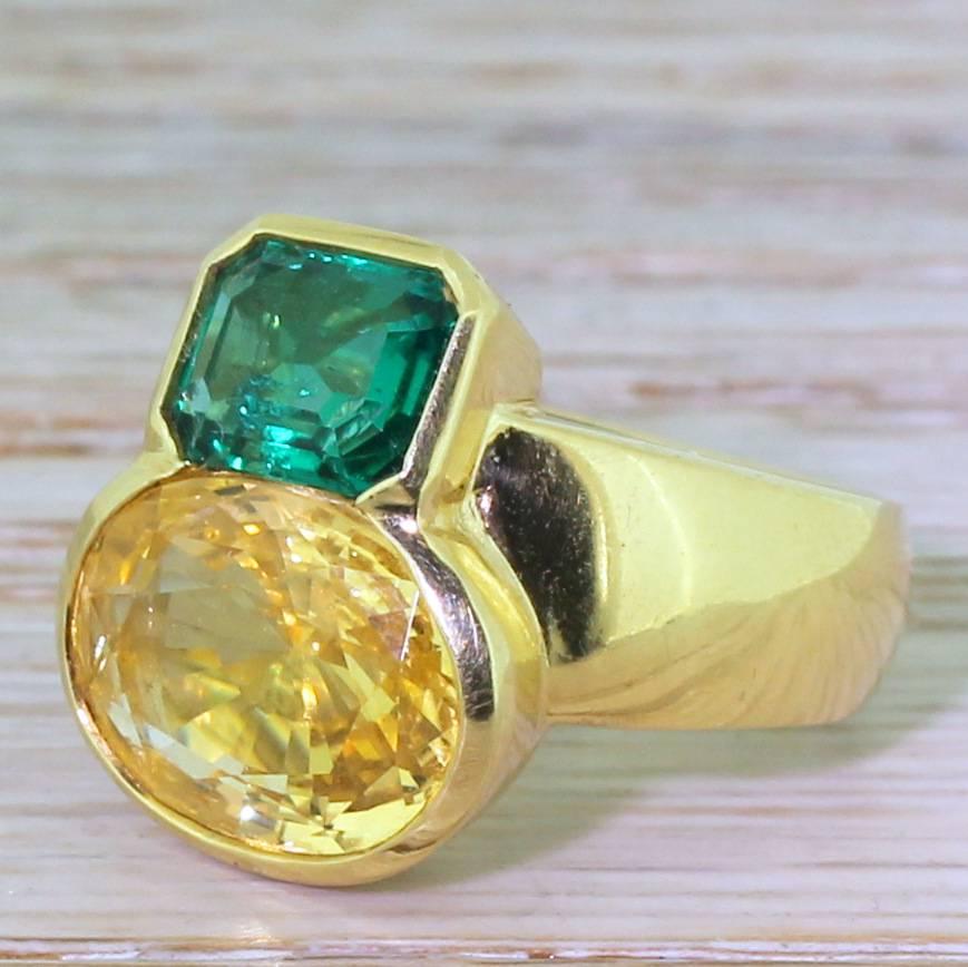1970s Avant Garde 5.77 Carat Yellow Sapphire and 1.20 Carat Emerald Gold Ring For Sale 2