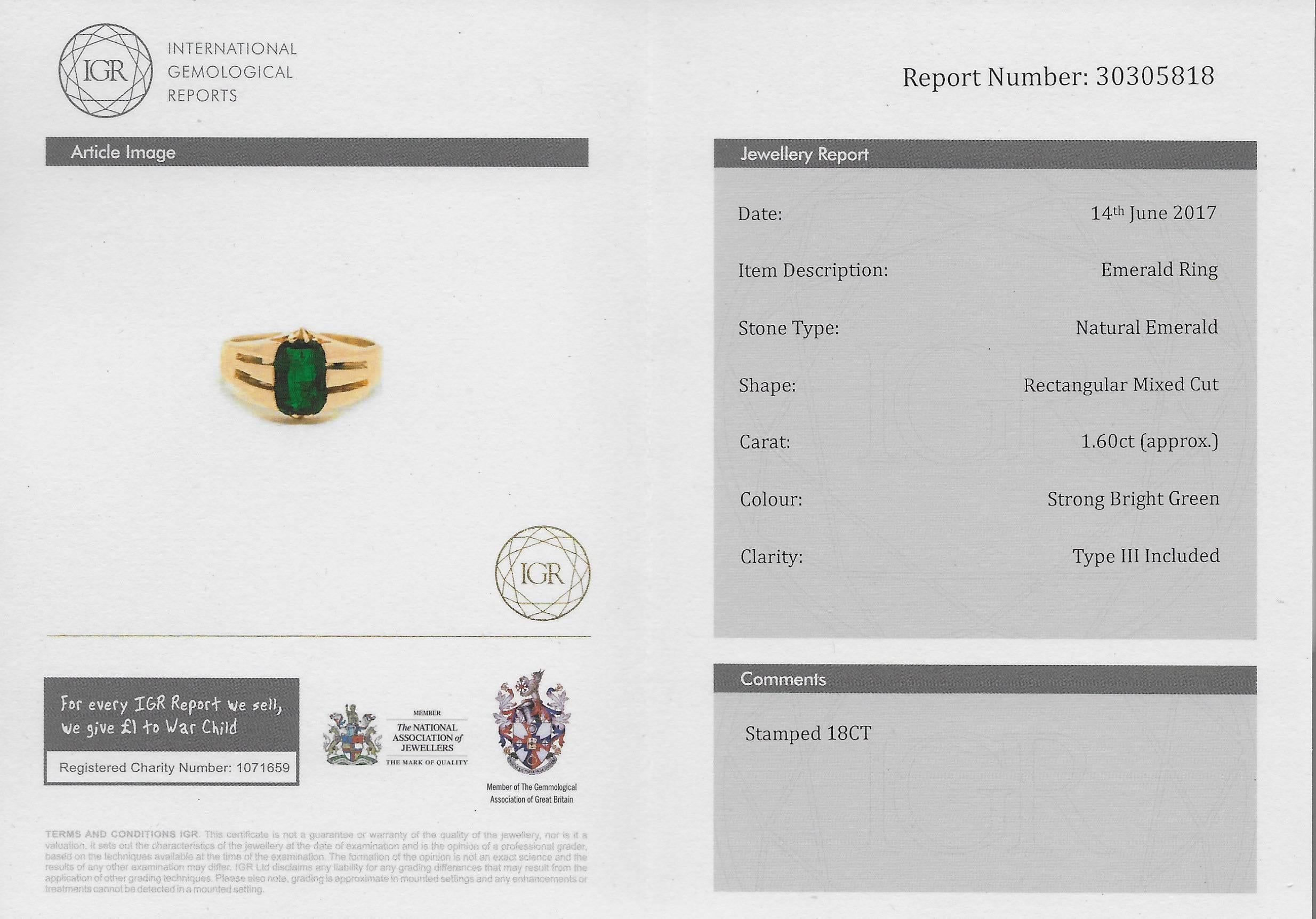 Victorian 1.60 Carat Rectangular Cut Emerald Solitaire Ring For Sale 3
