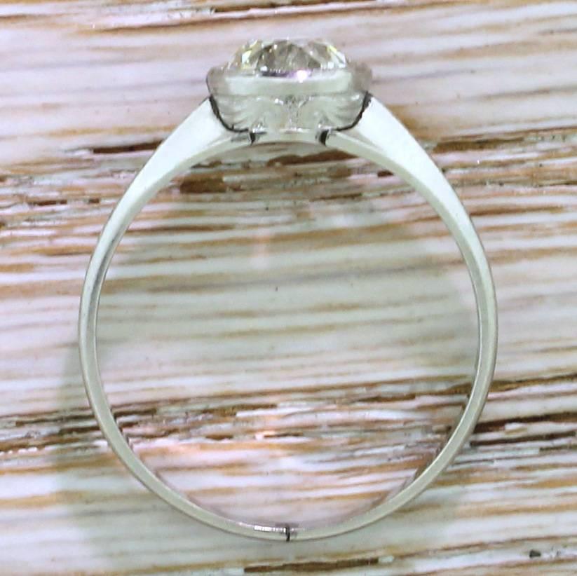 Art Deco 1.69 Carat Old Cut Diamond Engagement Ring In Good Condition For Sale In Theydon Bois, Essex