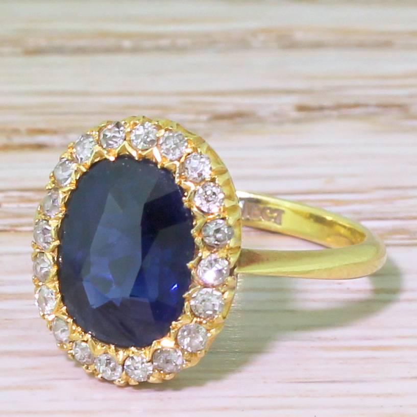 Art Deco 3.70 Carat Natural Unheated Sapphire and Diamond Ring, circa 1945 2