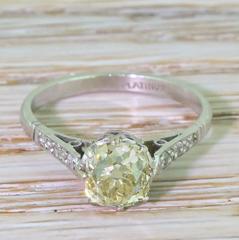 Edwardian 1.33 Carat Fancy Greenish Yellow Old Cut Diamond Ring