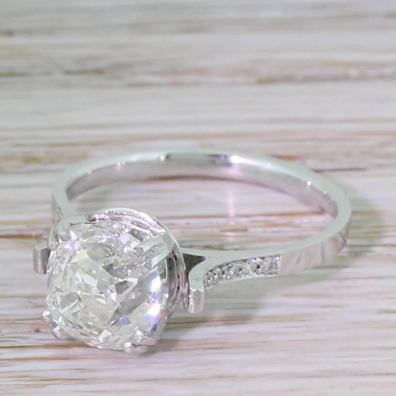 Art Deco 2.07 Carat Old Cut Diamond Platinum Engagement Ring For Sale 2