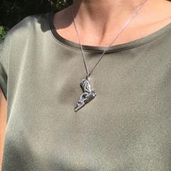 Garrard Diamond Pistol Pendant White Gold