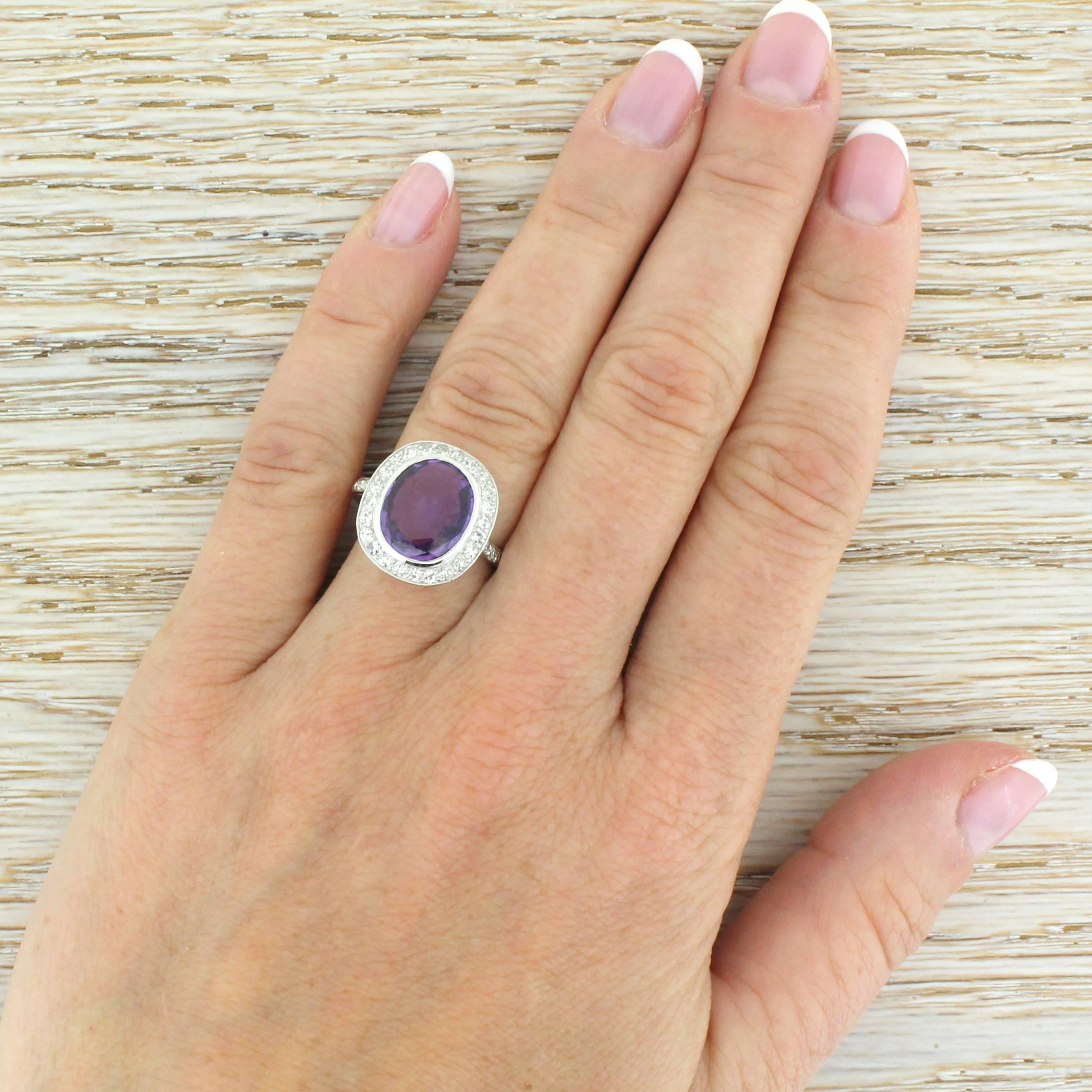 Retro 3.50 Carat Natural Purple Sapphire and Diamond Ring For Sale 1