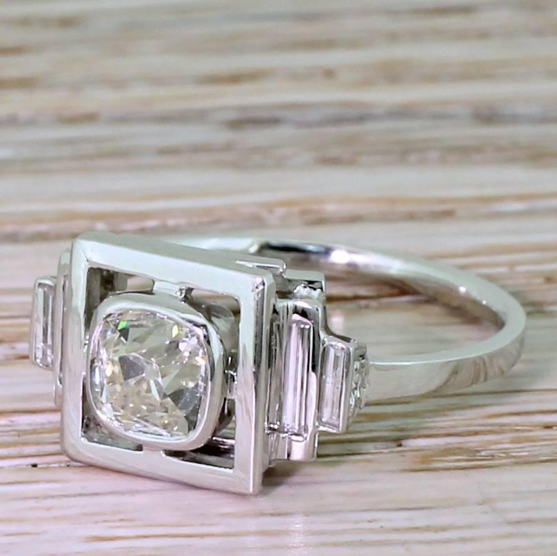 Art Deco 0.90 Carat Old Cut Diamond Solitaire Ring For Sale 3