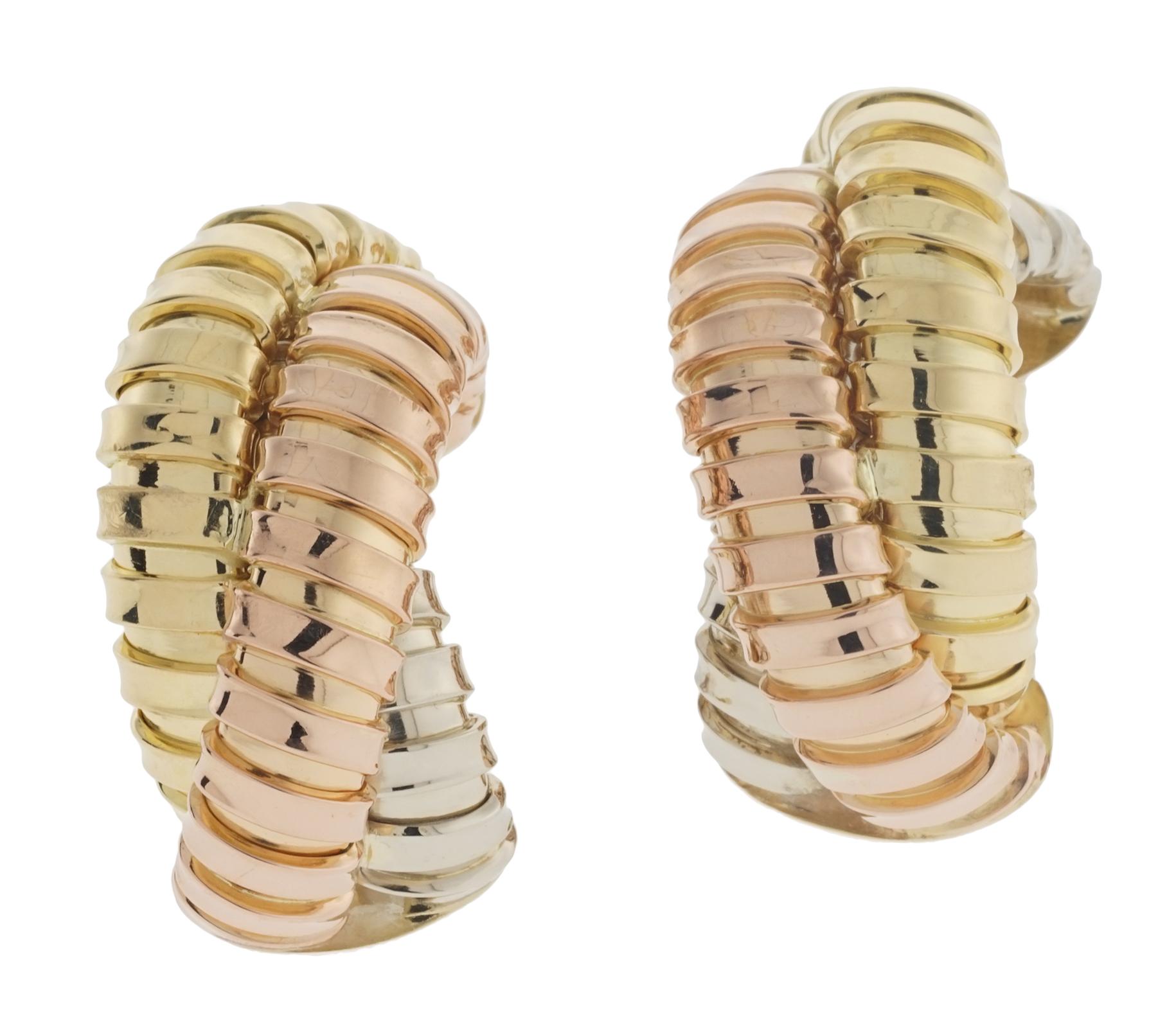 Moderne Carlo Weingrill Boucles d'oreilles roulantes en or tricolore style Clips en vente