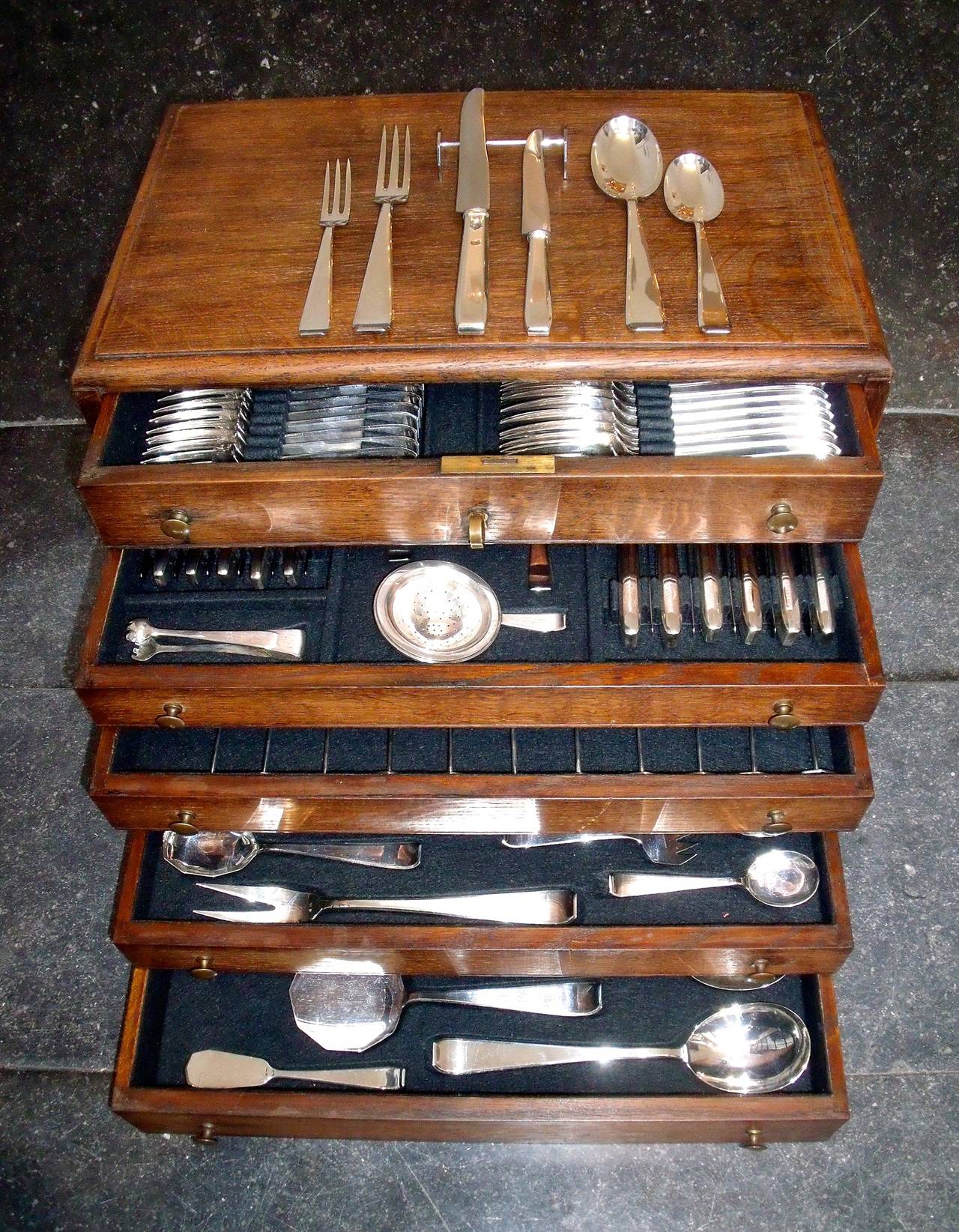 Philippe Wolfers Art Deco Mona Lisa Silver Flatware Set and Wood Chest