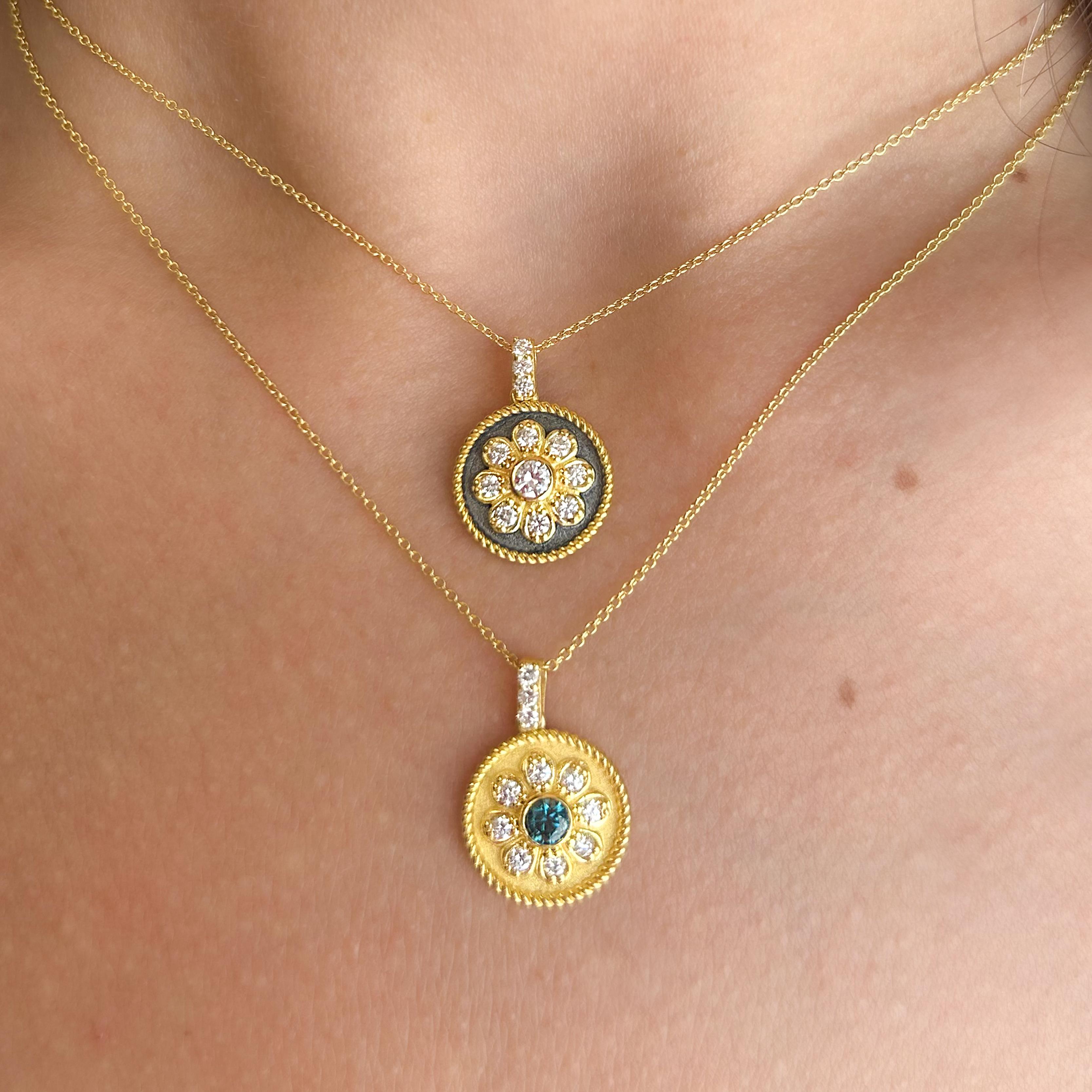 Georgios Collections Pendentif en or jaune 18 carats avec diamants et rhodium noir en vente 5