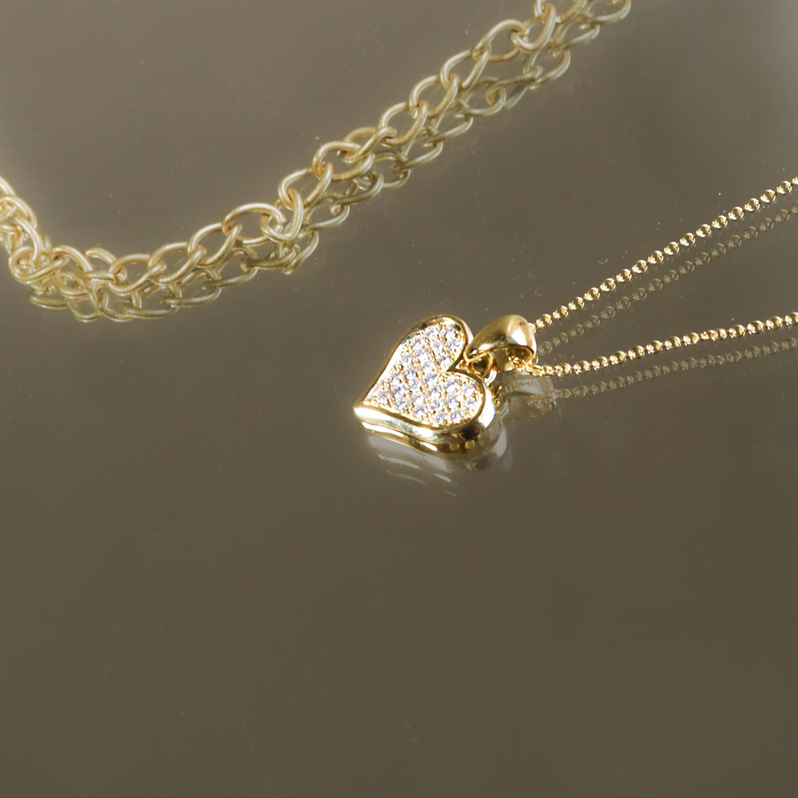Collier à pendentif cœur en or jaune 18 carats avec diamants Georgios Collections Pour femmes en vente