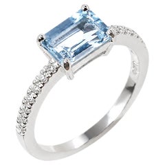 Anello Georgios Collections in oro bianco 18 carati con acquamarina taglio smeraldo e diamanti